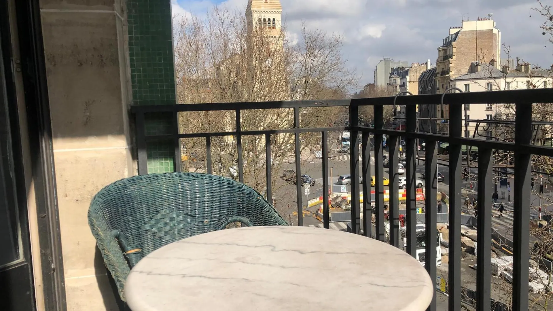 Beautiful Apartment,South Paris 0*,  France